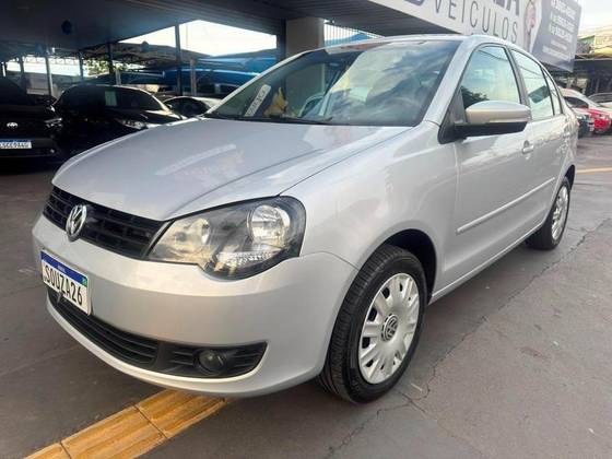 VOLKSWAGEN POLO SEDAN 1.6 MI 8V FLEX 4P MANUAL VOLKSWAGEN POLO SEDAN 1.6 MI 8V FLEX 4P MANUAL